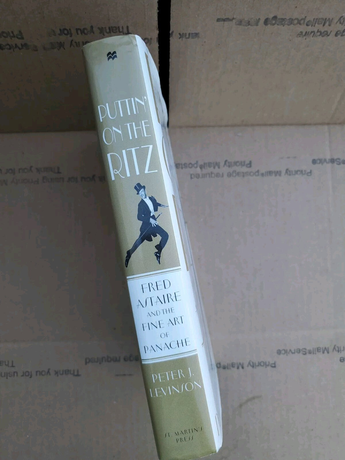 Puttin' On the Ritz: Fred Astaire and the Fine Art of Panache, Hardcover B2