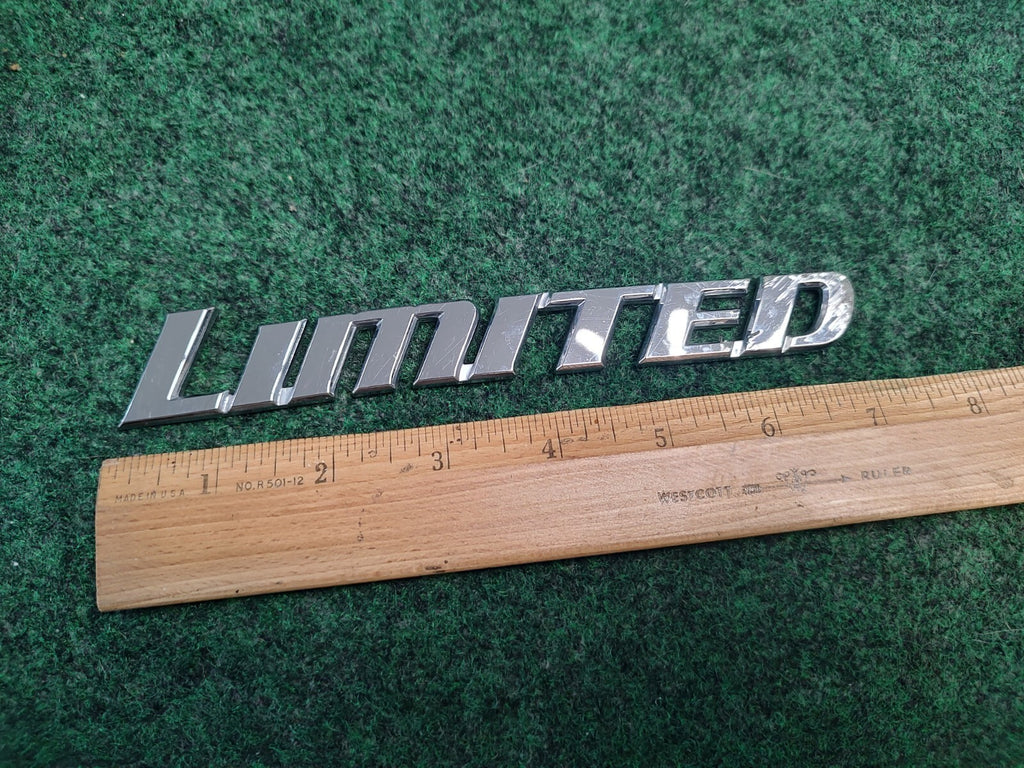 TOYOTA LIMITED CHROME SIDE EMBLEM LOGO BADGE SIGN SYMBOL NAME Scratches OEM 4S3