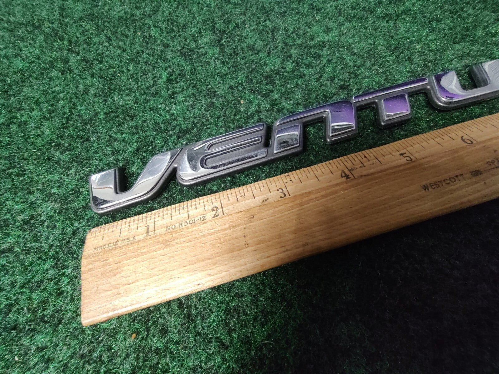 1997-2005 CHEVROLET VENTURE REAR EMBLEM BADGE LOGO CHROME OEM 6S4