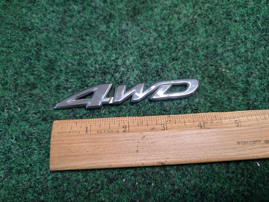 01 02 03 04 05 06 07 08 09 10 11 13 TOYOTA HIGHLANDER 4WD REARTRUNK EMBLEM 3S5