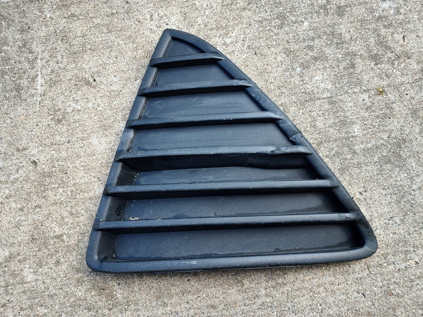 2013 2014 Ford Focus OEM Driver Left Bumper Grille Insert BM51-17K947-AE  JT1