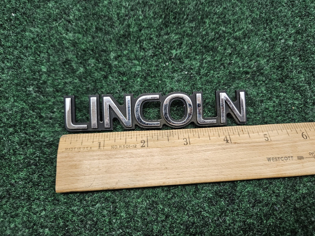 Lincoln OEM  Plastic Vintage Emblem Badge Logo Nameplate Name Plate 4.5" GL2