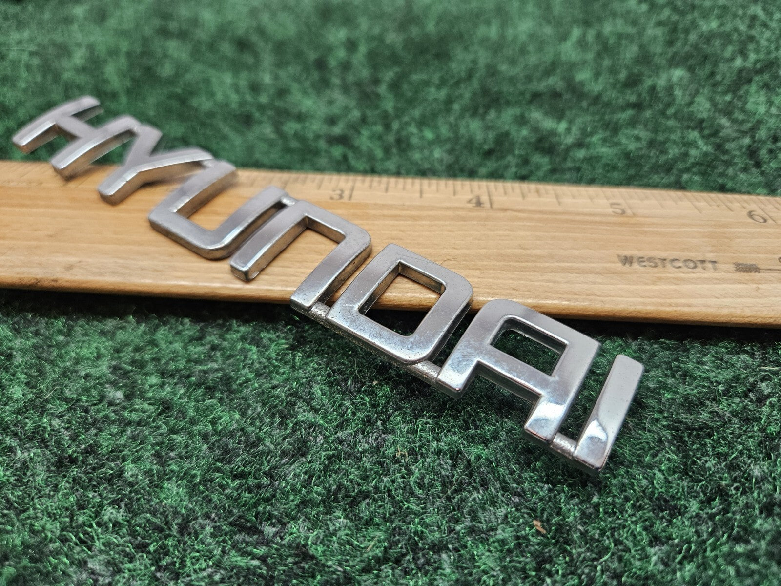 HYUNDAI REAR TRUNK LID CHROME EMBLEM LOGO Badge Name Plate Nameplate OEM 2S6