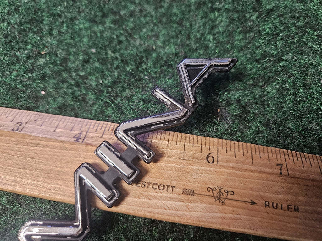 95 96 97 98 99 00 01 CHEVROLET LUMINA REAR EMBLEM BADGE SYMBOL OEM 4M7