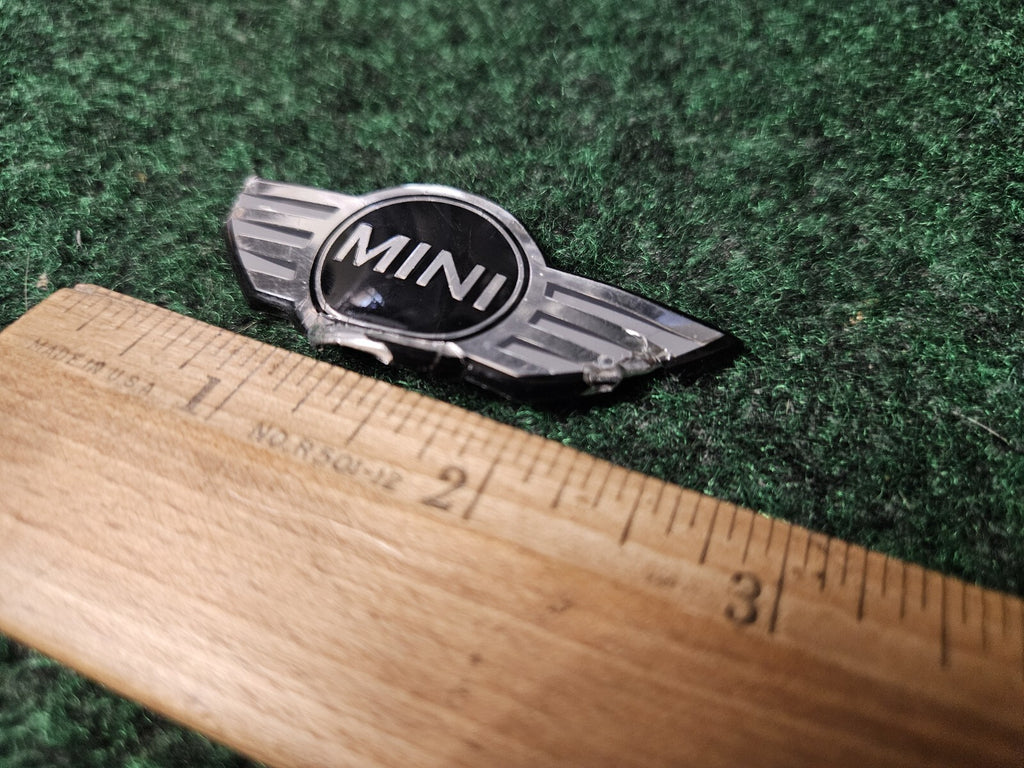 Mini Cooper STEERING WHEEL Emblem RING Used Damage 3M4