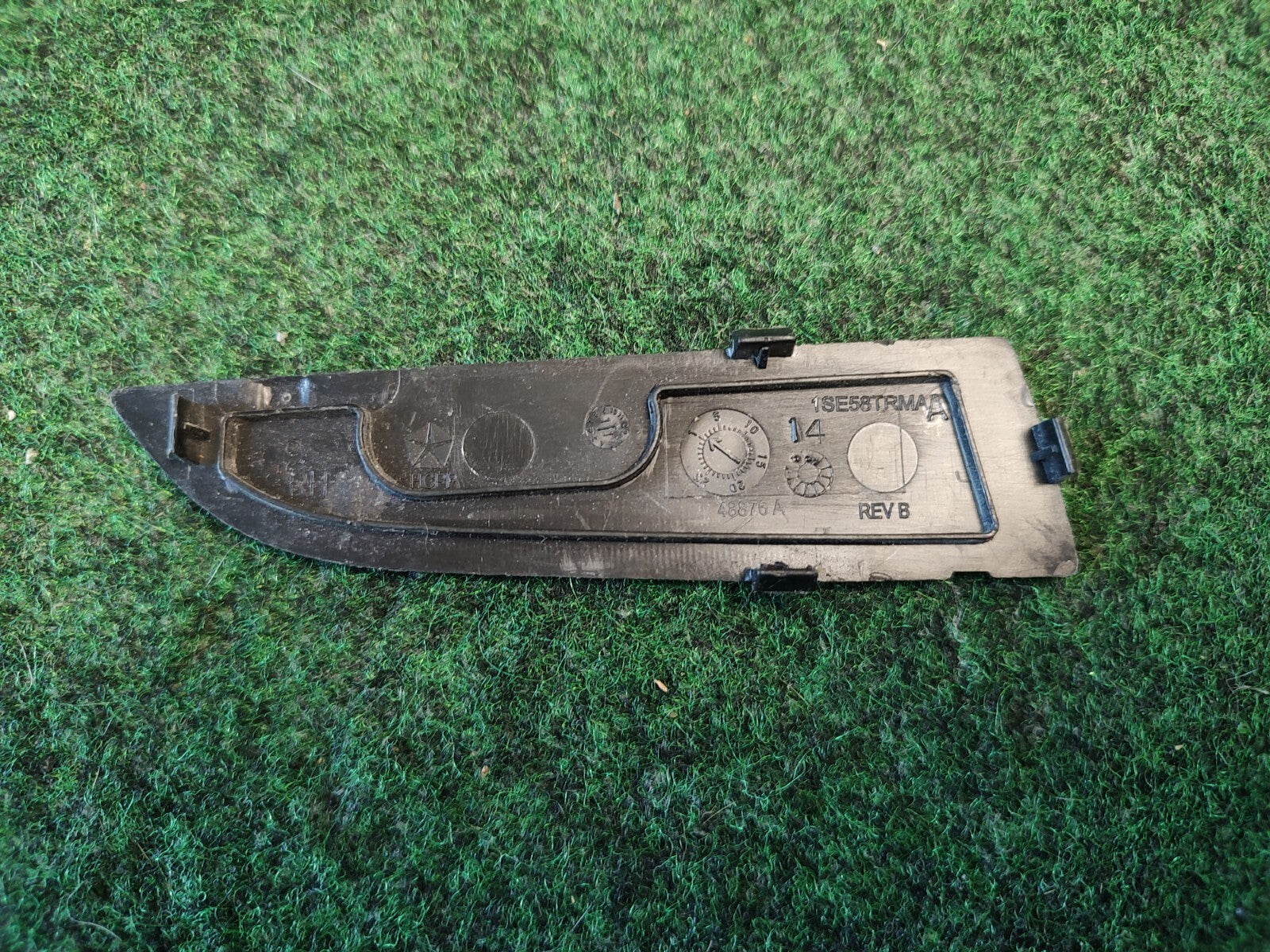 2011-2023 DODGE CHARGER FRONT LEFT SIDE DOOR PANEL ARMREST PLUG CAP TRIM OEM 2M9