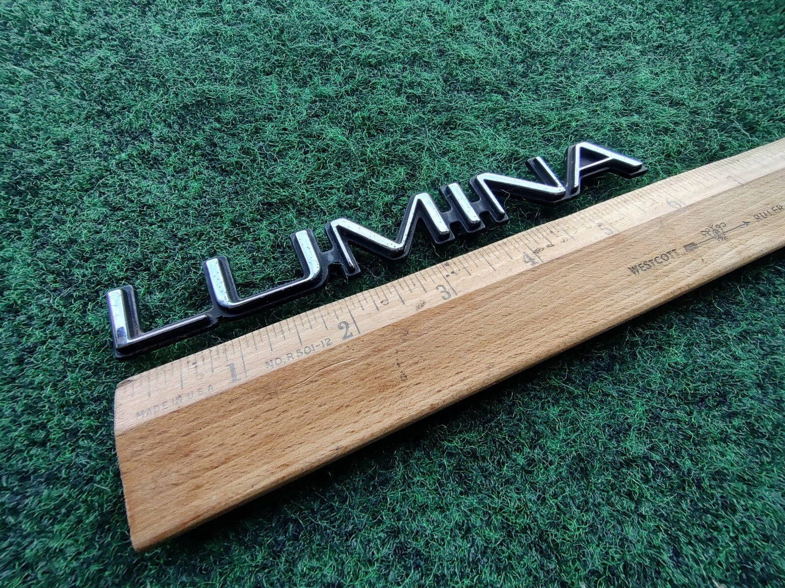 95 96 97 98 99 00 01 CHEVROLET LUMINA REAR EMBLEM BADGE SYMBOL OEM 5S2
