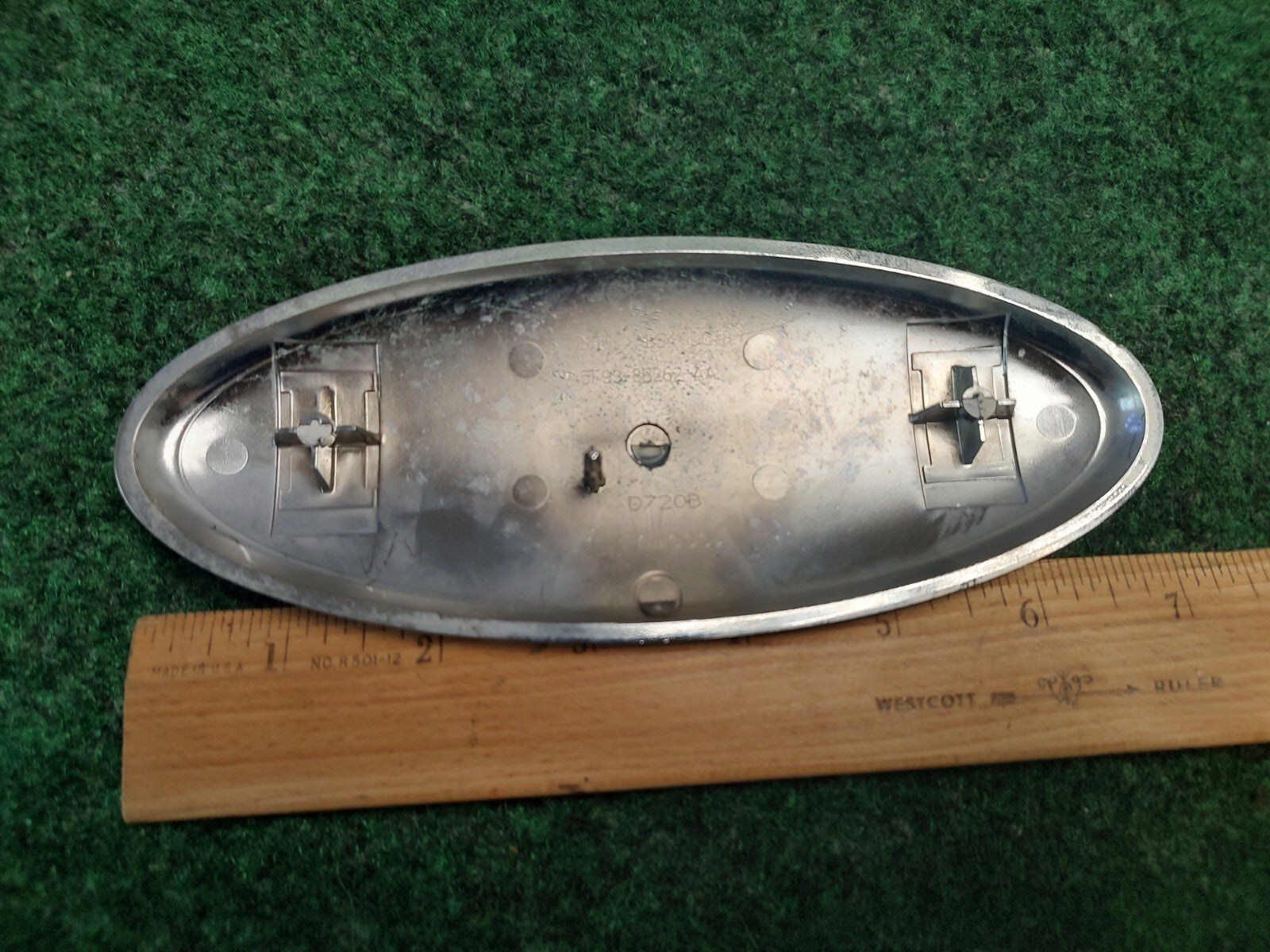 2005 2006 2007 Ford 500 2006 Fusion Grille Emblem 5F93-8B262-AA OEM 4S9