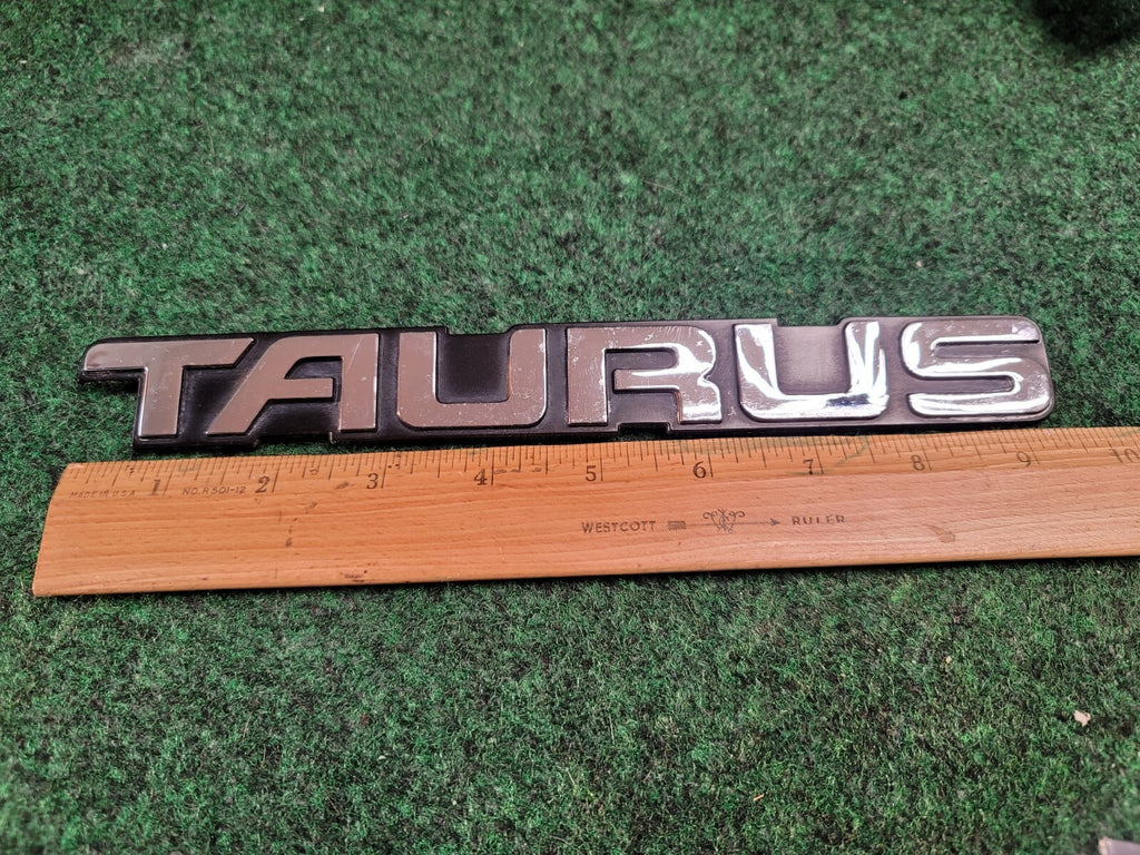 1989 1992 1993 1994 Ford Taurus Rear Nameplate Badge Emblem F2DB-5443550-BA 2M6
