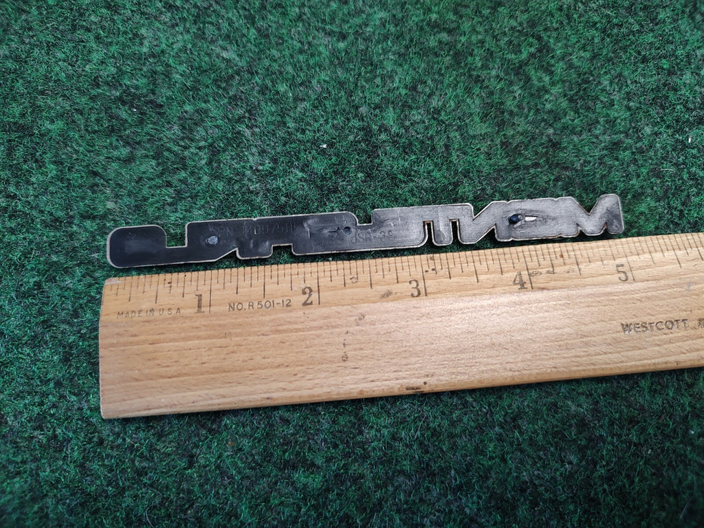 1995-1999 Chevrolet Chevy Monte Carlo Silver Dash Board Emblem Badge 4S8