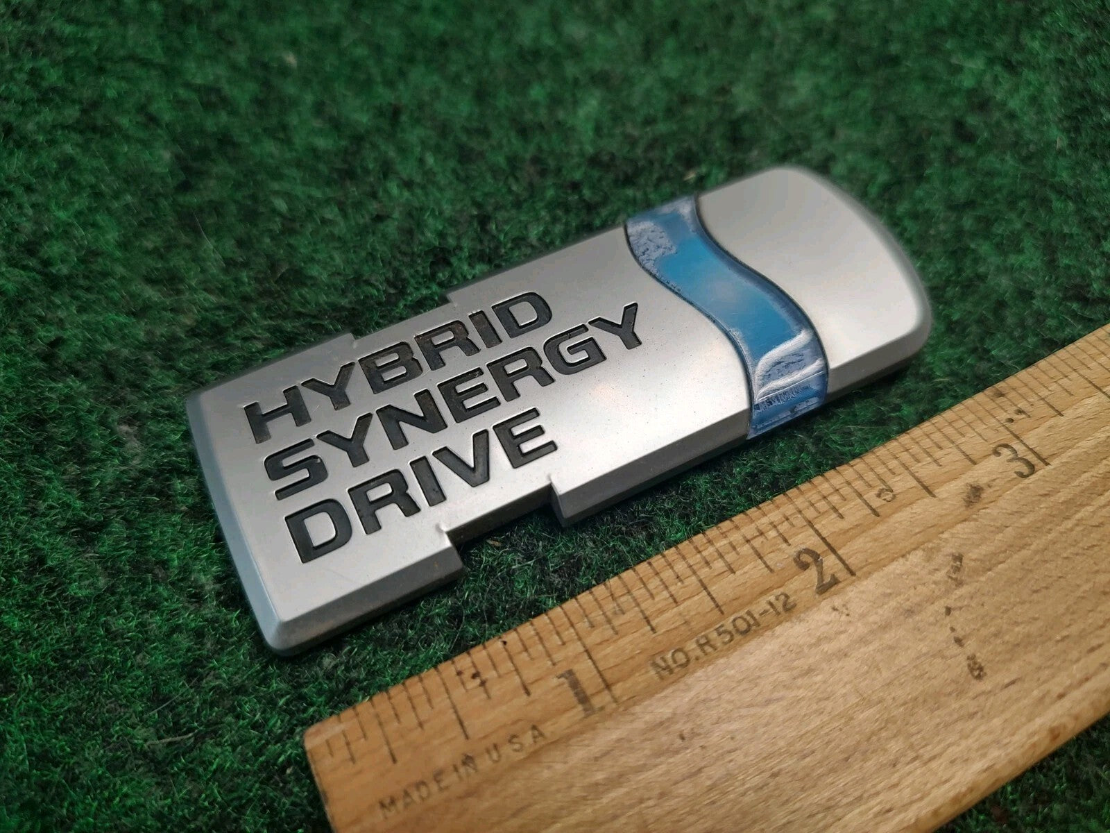 2007-2011 TOYOTA CAMRY HYBRID SYNERGY DRIVE REAR EMBLEM LOGO TRUNK BADGE 1S3