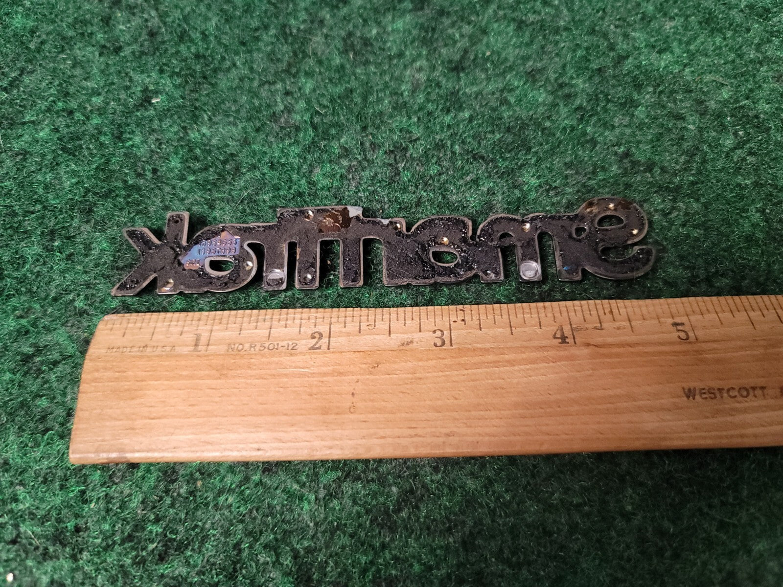1997-2001 Oldsmobile Bravada "SmartTrak" Hatch/Trunk Emblem - P/N - 15957899 5S8