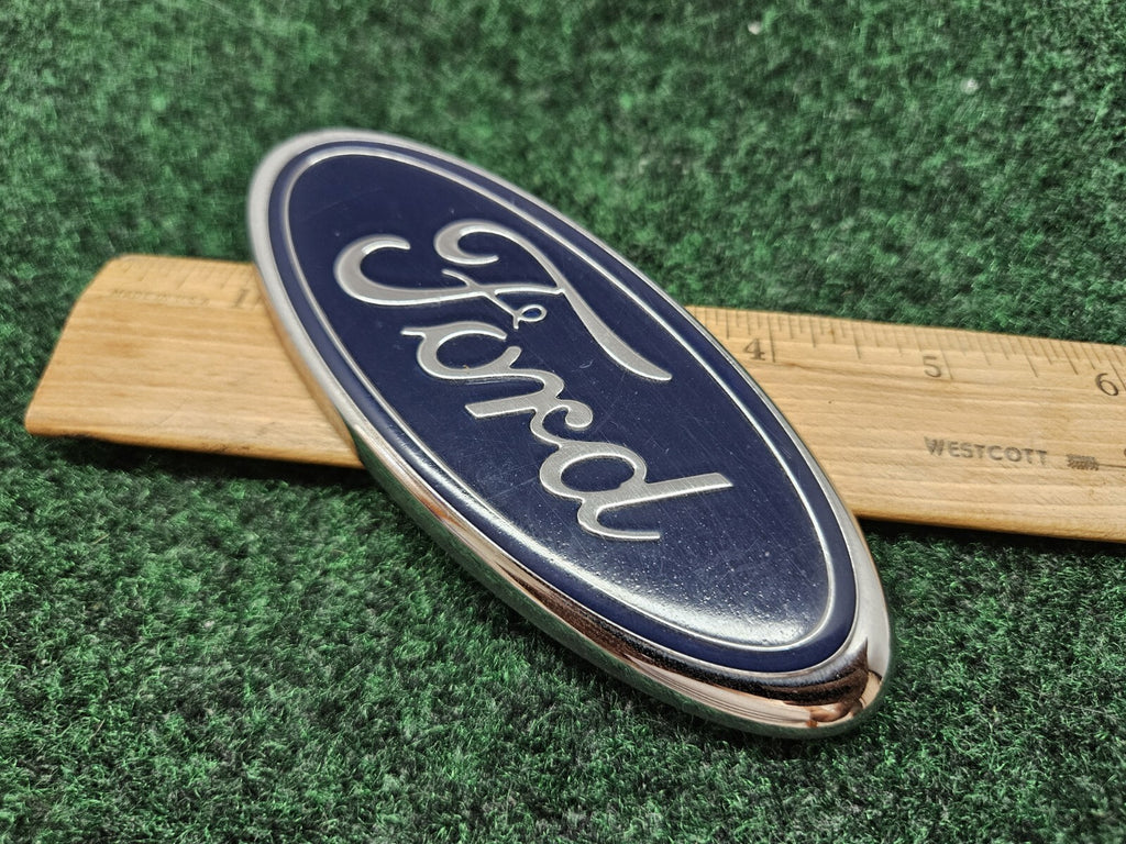 2001-2007 Ford Escape Tailgate Trunk Emblem BADGE YL84-7843500-AB GL3