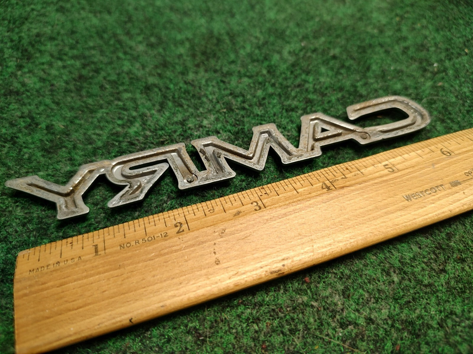 1997-2001 TOYOTA CAMRY REAR CHROME EMBLEM LOGO BADGE SYMBOL OEM 4S4