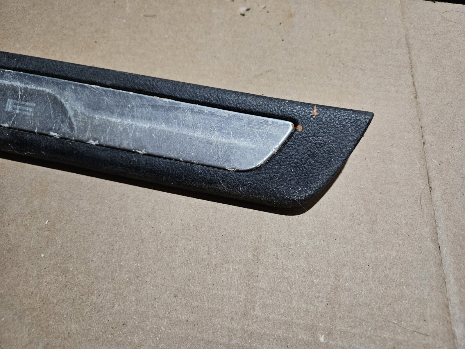 OEM Dodge Durango Front Left Lh Door Sill Scuff Plate Trim 2011-2022 BS1