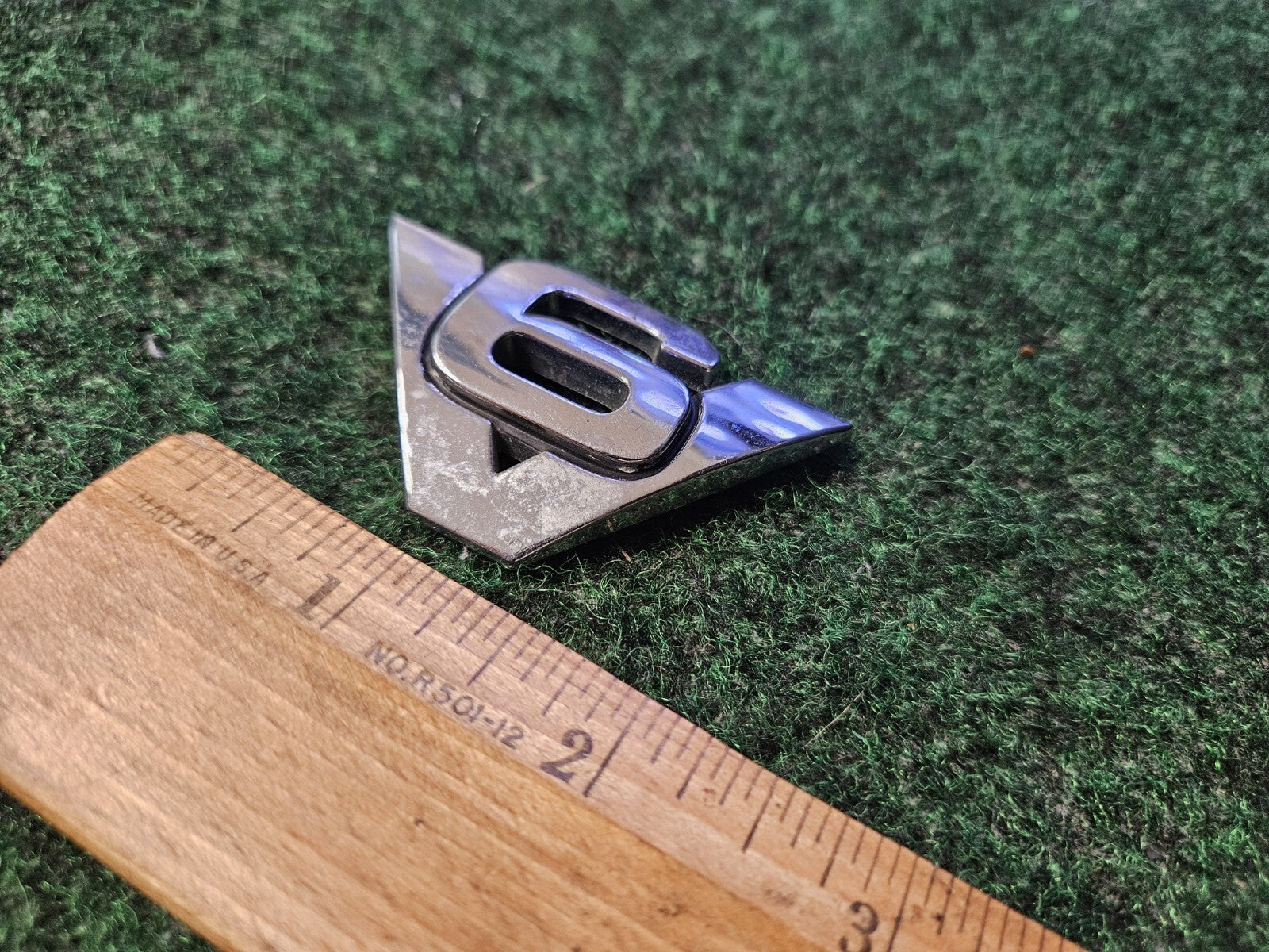 Ford Escape V6 Front Side Fender Emblem Chrome OEM YL8416C144AB 4M9