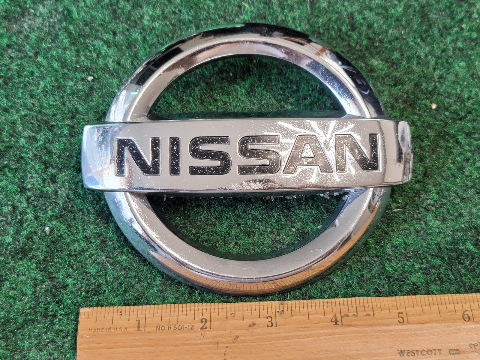 2004-2009 Nissan Quest Front Grille Emblem Logo Badge Sign 65890-5Z000 1M4