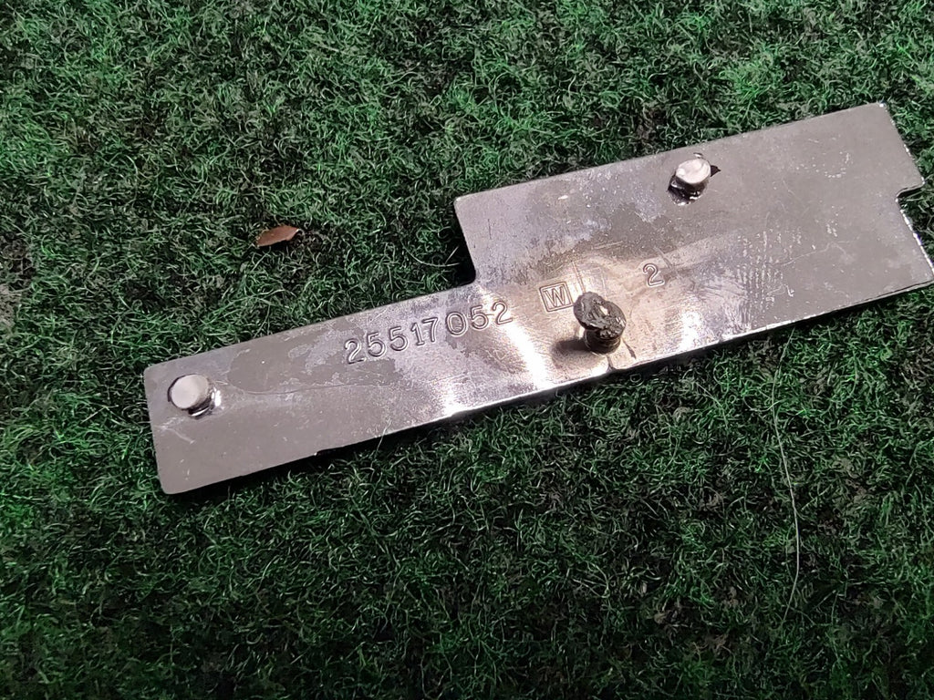 Buick Century Interior Dashboard Front Emblem Badge Logo Nameplate 25517052 1S9