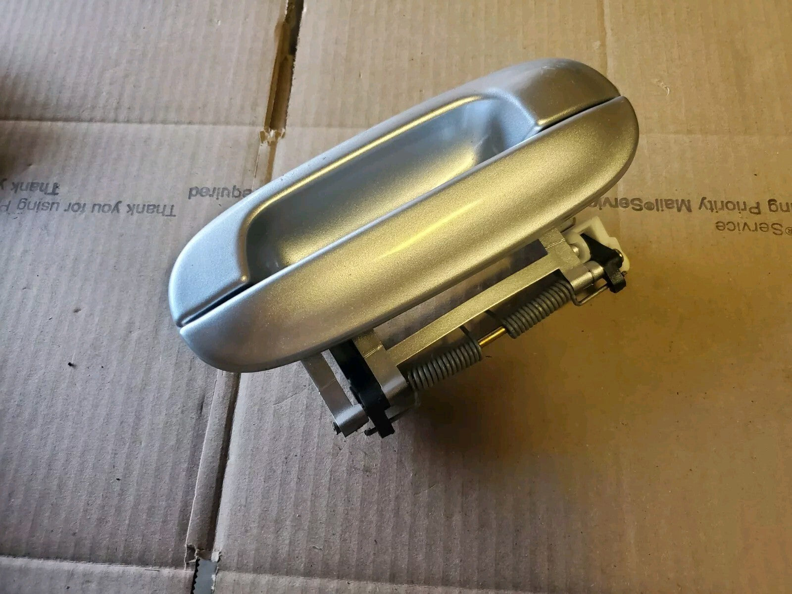 NEW Front Right Passenger Side SILVER Exterior Door Handle 1998-2001 Seville B3J