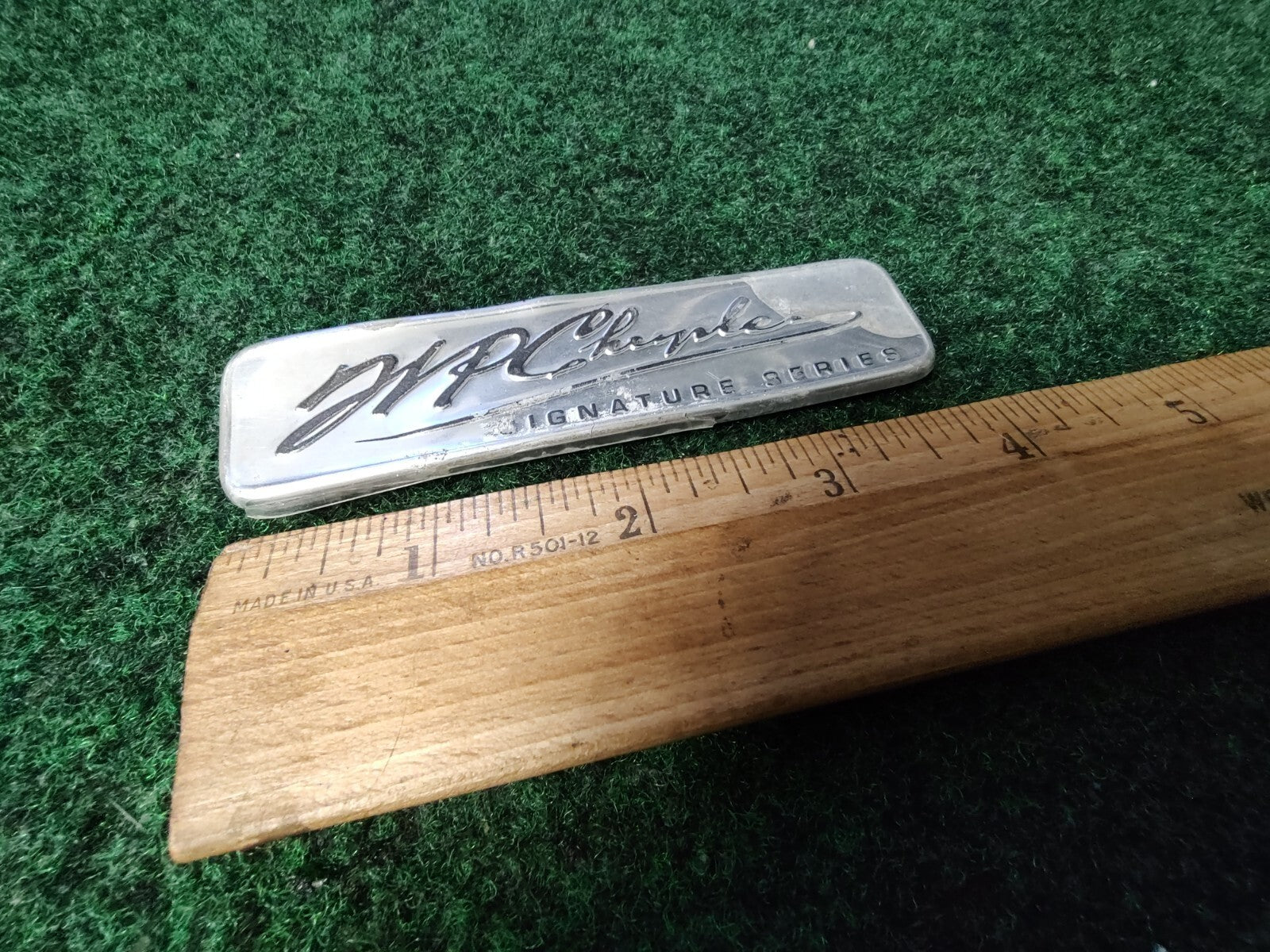 CHRYSLER WP SIGNATURE SERIES REAR GATE EMBLEM LOGO BADGE SYMBOL USED OEM 3S6