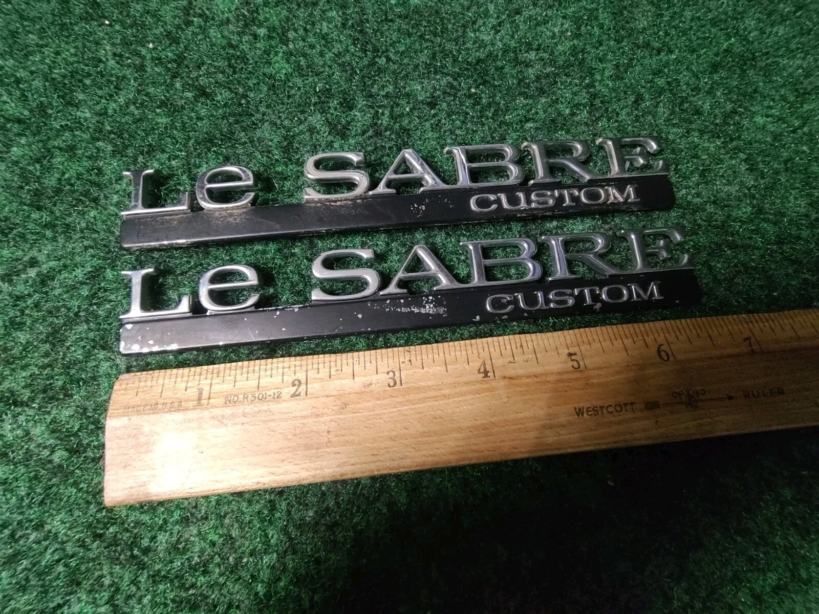 97 98 99 BUICK LESABRE CUSTOM SIDE EMBLEM LOGO BADGE SYMBOL SET USED OEM 1S2