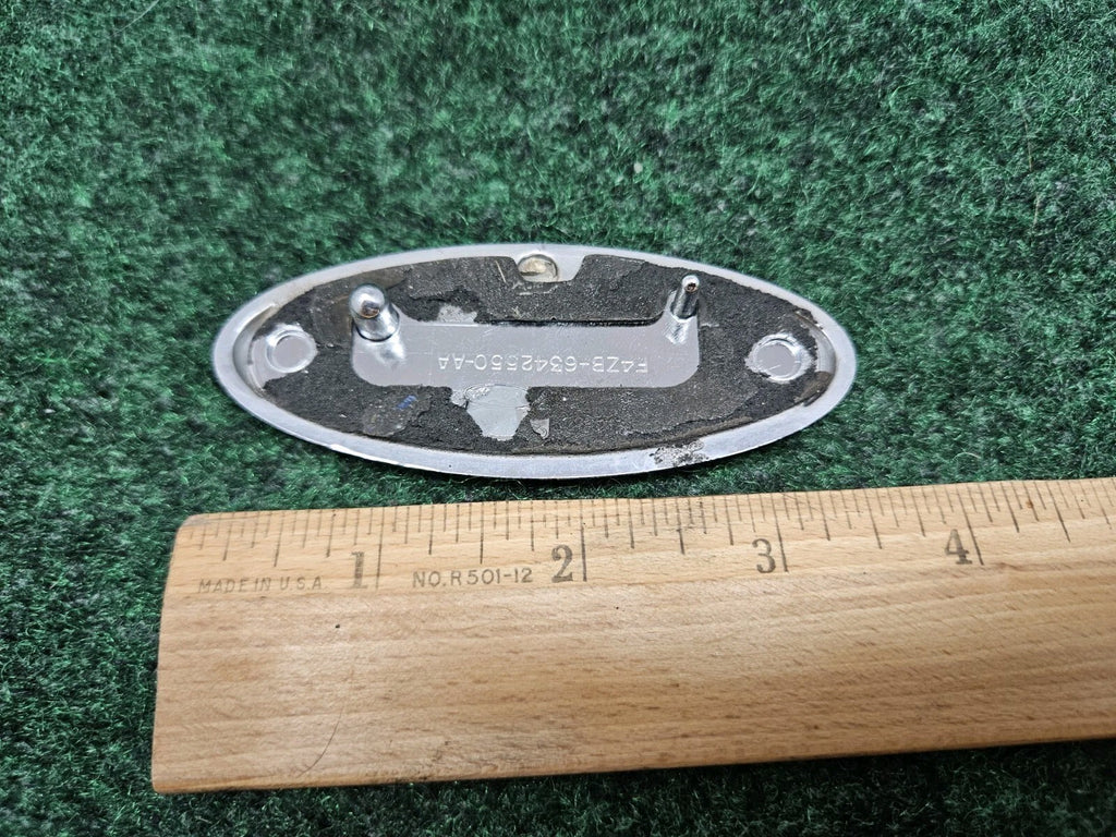 1994-2004 FORD MUSTANG REAR TRUNK LID EMBLEM BADGE ORNAMENT OVAL GL1