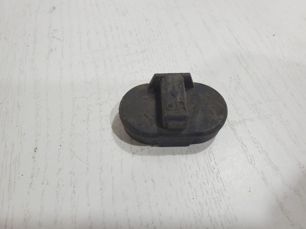 OEM 2012 2013 2014 Ford Focus Rubber Headlight Bulb Dust Cover Cap Plug 6L6
