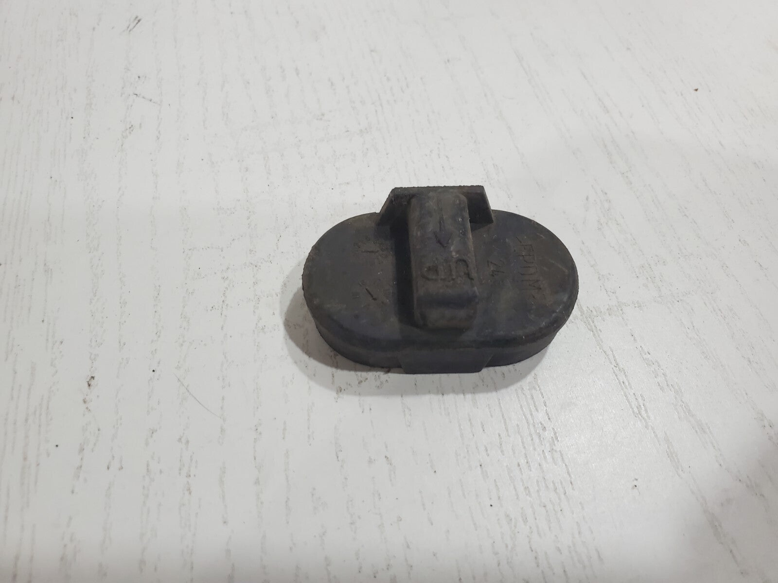 OEM 2012 2013 2014 Ford Focus Rubber Headlight Bulb Dust Cover Cap Plug 6L6
