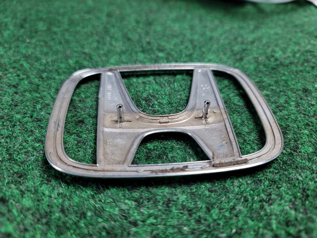 2005-2010 HONDA ODYSSEY REAR LIFTGATE EMBLEM LOGO SYMBOL 75701-SHJ-A000 OEM 2M5