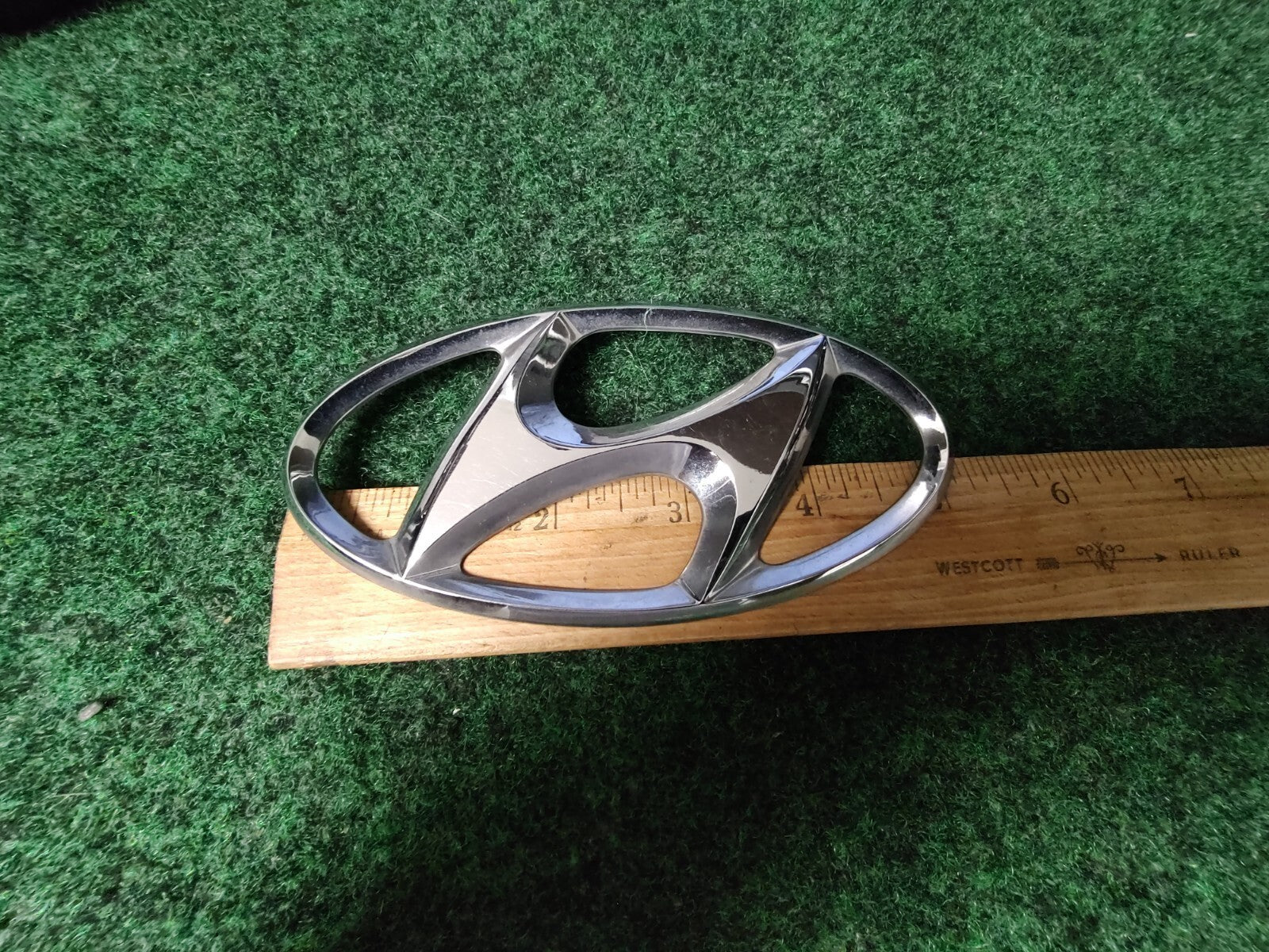 Hyundai Emblem Logo Symbol Badge Chrome OEM Nameplate Genuine Name Plate 7S1