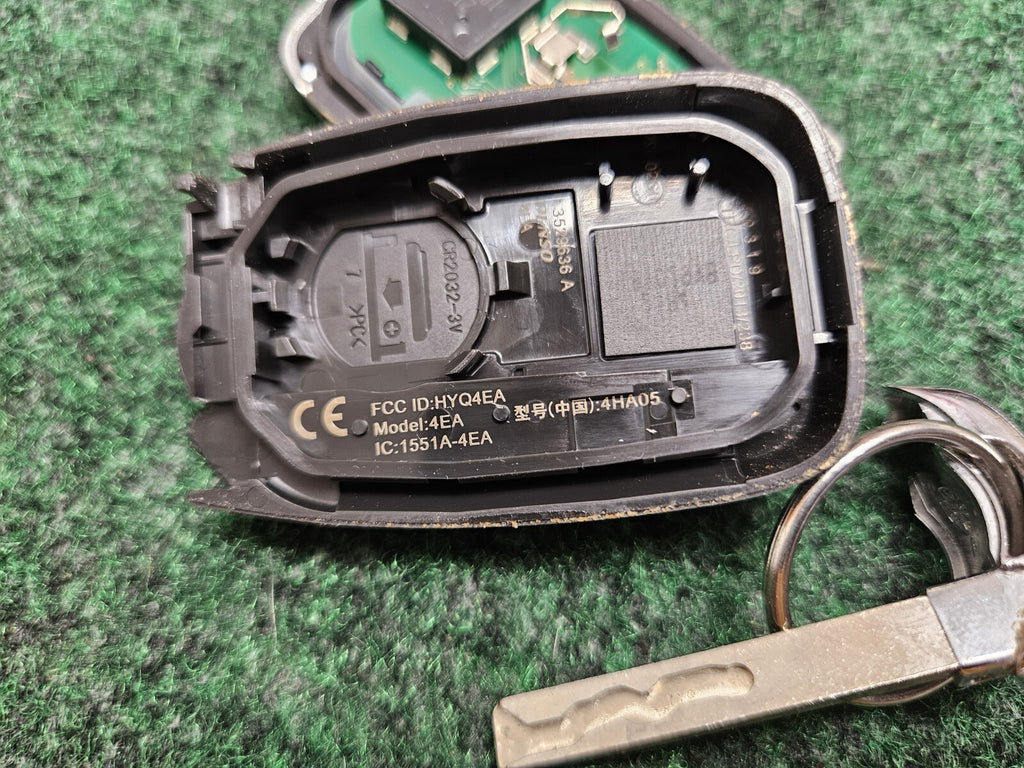 OEM Chevrolet Malibu Cruz Camaro Smart Key Fob with 5 Buttons Used Key Cut 7S5