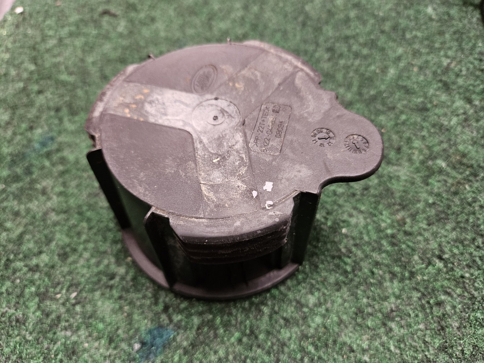 2006-13 LAND ROVER RANGE ROVER FRONT CONSOLE CUP HOLDER CUPHOLDER INSERT OEM 5M8