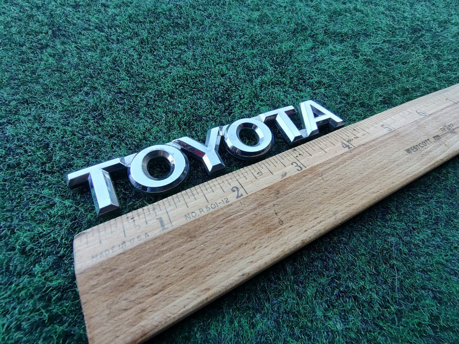 Toyota Chrome Plastic 4.5" Emblem Badge Logo Nameplate Name Plate Insignia 10L4