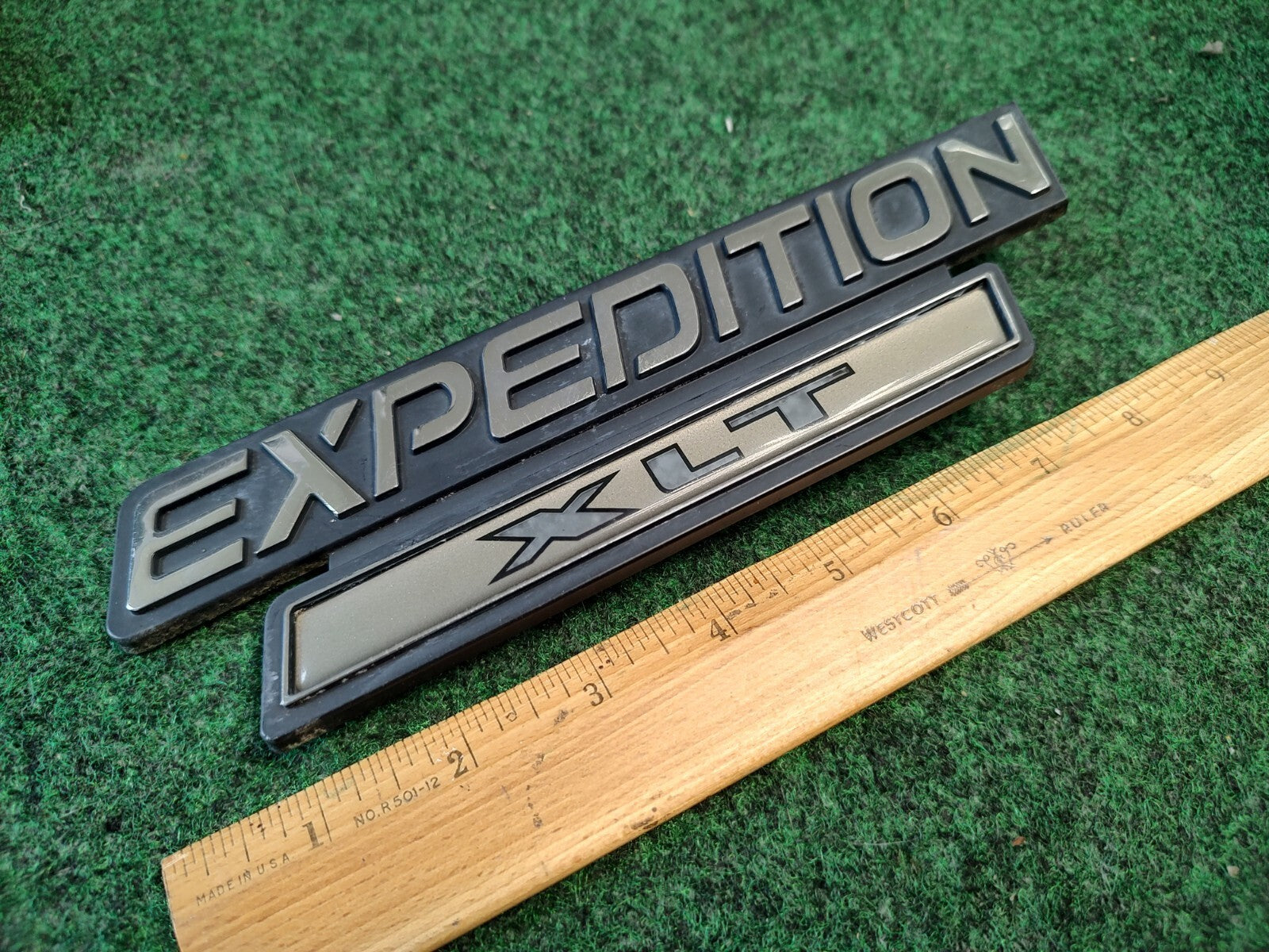 OEM Ford Expedition XLT Gold Emblem F75B-16B114-AB Logo Nameplate Decal 2M9