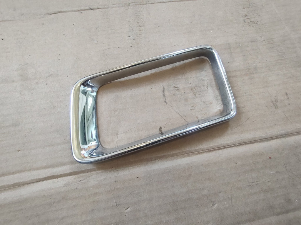 2013-2019 JEEP GRAND CHEROKEE CHROME GRILL GRILLE BEZEL 68143134AB OEM CL3