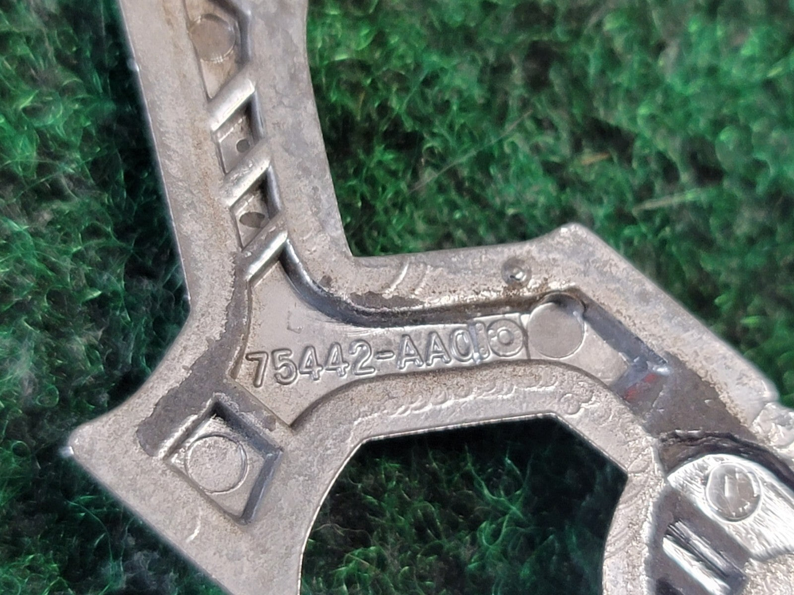 1997-2001 Toyota Camry Emblem Letters Logo Badge Trunk Lid Rear Chrome OEM 1M8