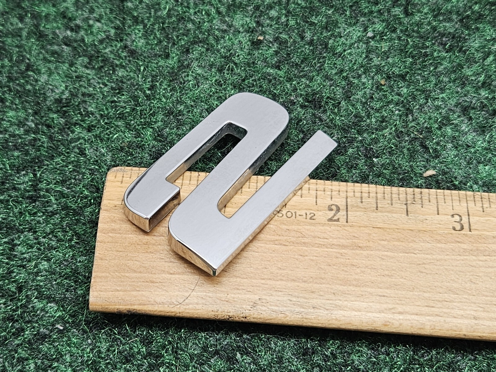 OEM 3D "2" Chrome Individual Number Lettering Emblem Badge Logo Nameplate 7S9