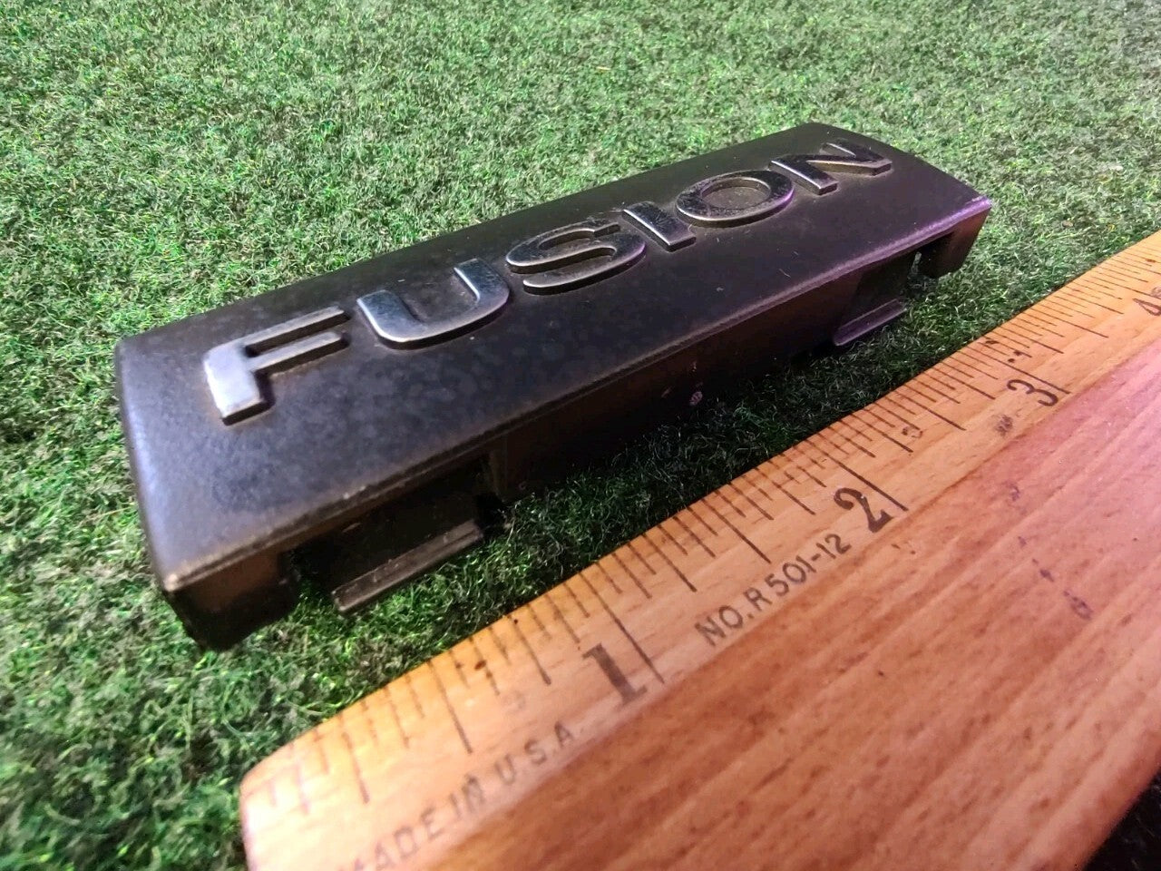 2006-2009 FORD FUSION DASH EMBLEM LOGO BADGE SYMBOL USED OEM 5S7