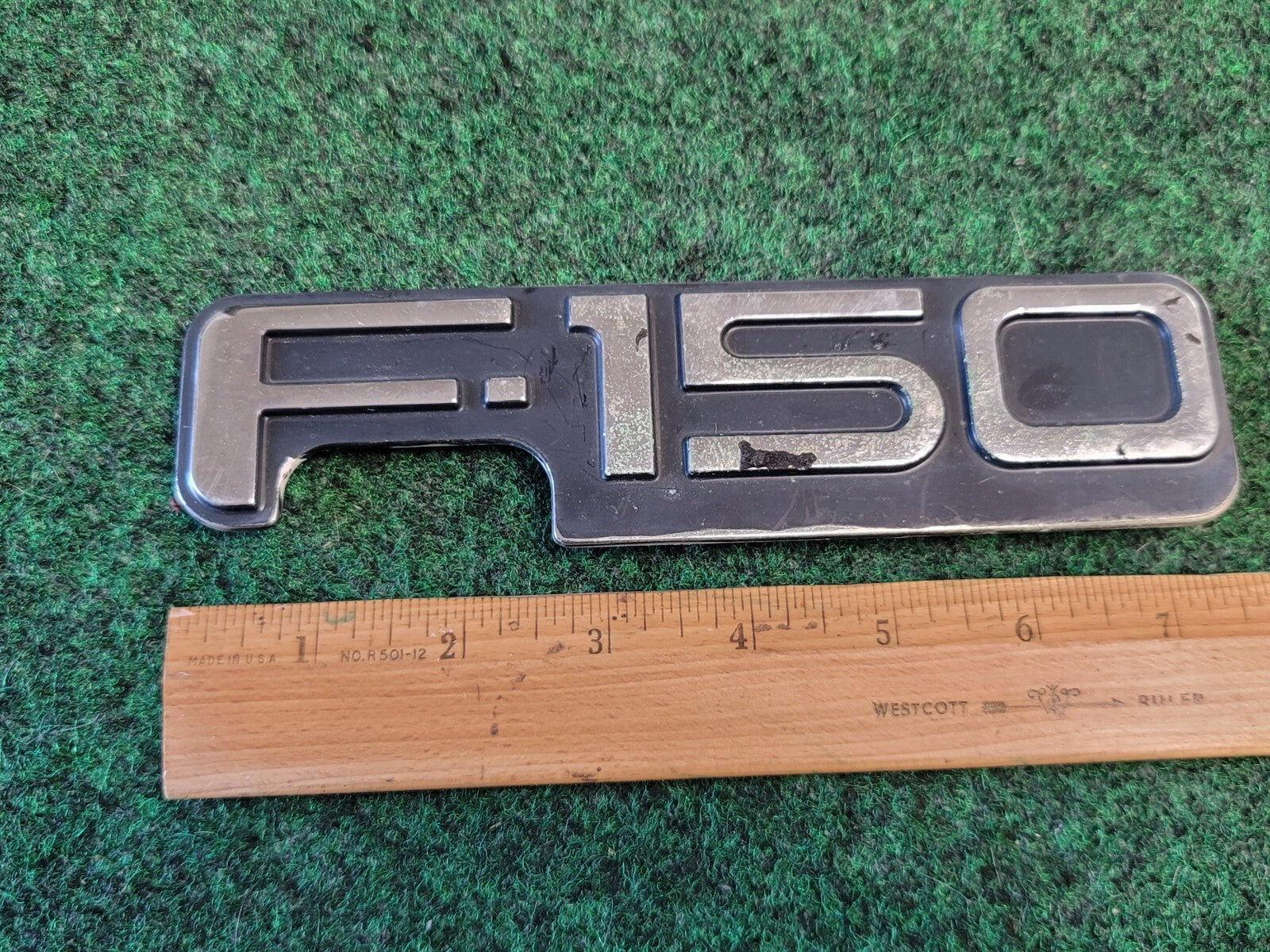 97 98 99 00 01 02 03 FORD F-150 XLT SIDE FENDER EMBLEM LOGO BADGE OEM 1M6