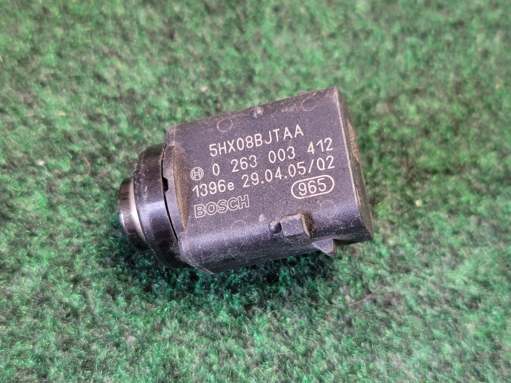 OEM 5hx08bjtaa PDC Parking PARK ASSIST Sensor CHRYSLER JEEP DODGE 9L8