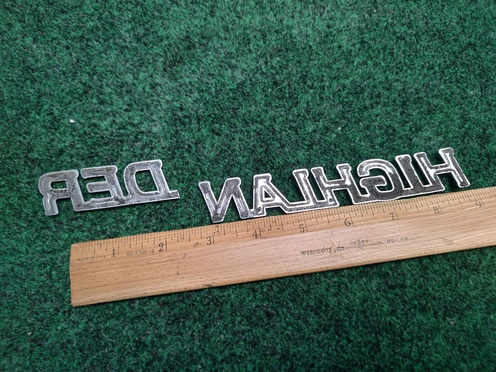01 02 03 04 05 06 07 TOYOTA HIGHLANDER REAR LID EMBLEM LOGO BADGE SYMBOL 1S9