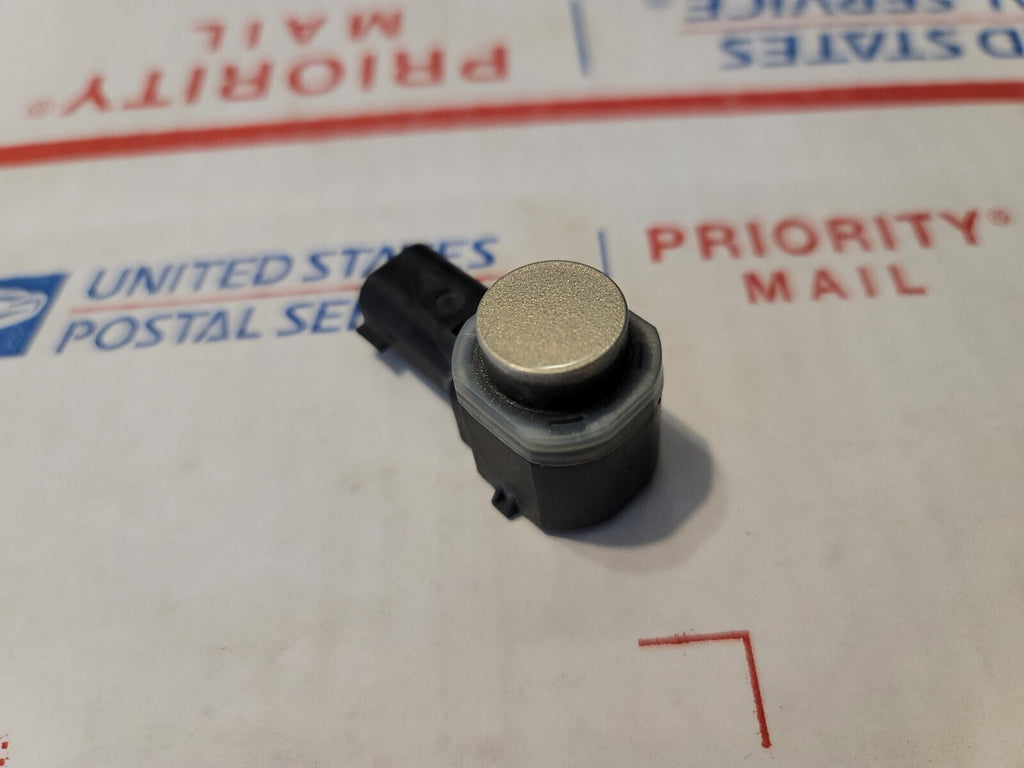 2011-2013 LINCOLN NAVIGATOR PARKING SENSOR 8A53-15K859-ABW OEM 7L3