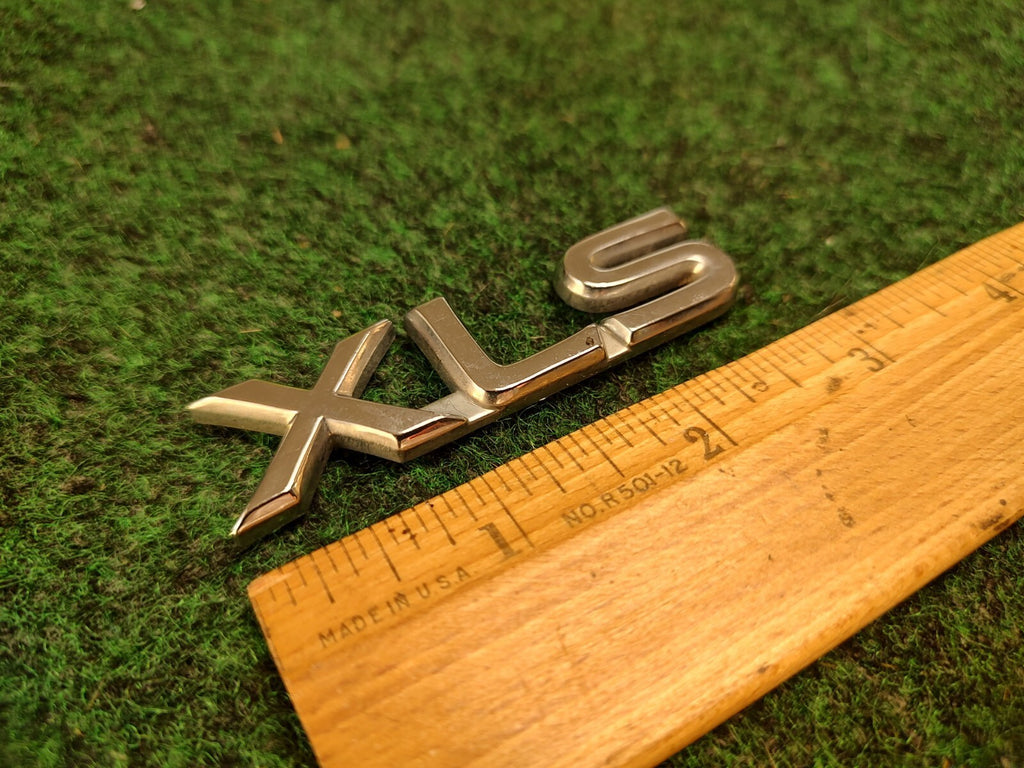 1998 1999 Toyota Avalon XLS Emblem Logo Badge Letters Trunk Rear Chrome OEM 2S6