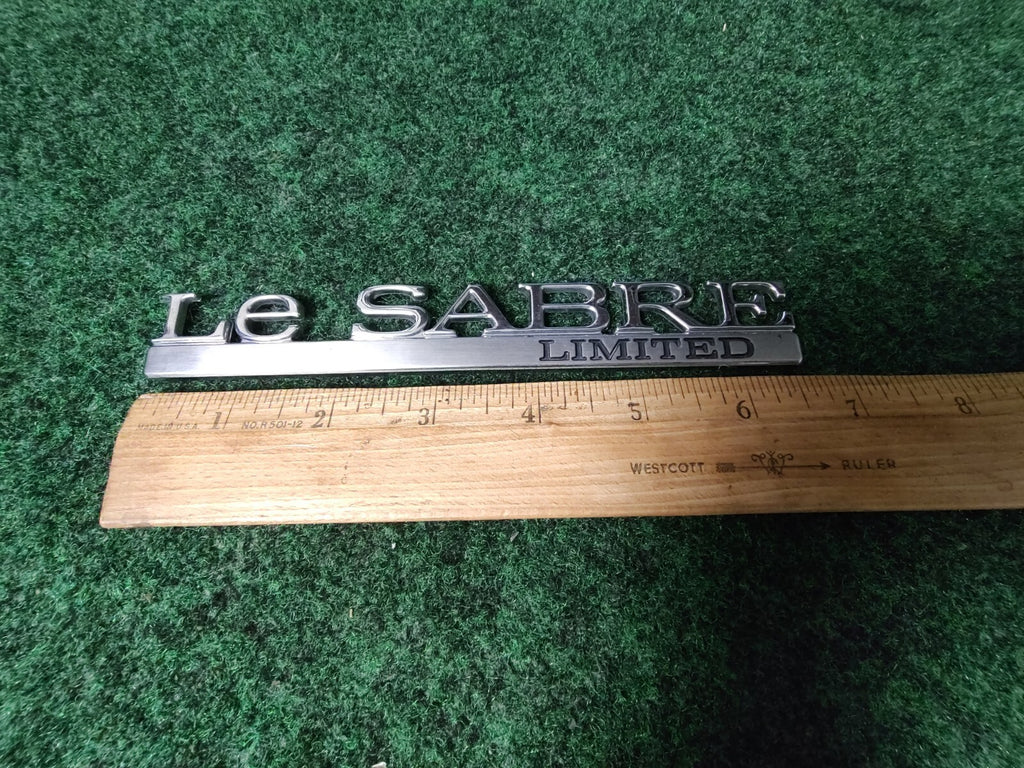 97 98 99 BUICK LESABRE LIMITED REAR LID SIDE EMBLEM LOGO BADGE SYMBOL OEM 5S4