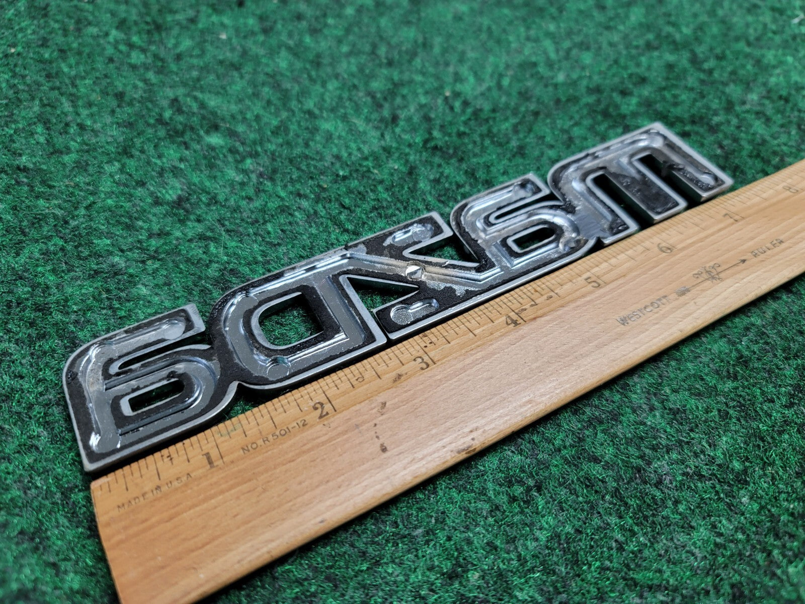 2000-2006 Mazda MPV Rear Emblem Name Plate LC62-51710 2M5