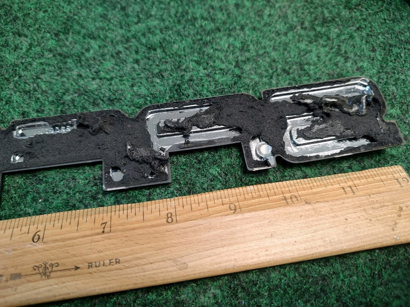 1995-2005 GMC Safari Rear Door Emblem Badge Logo Nameplate Name 15690681 2S2