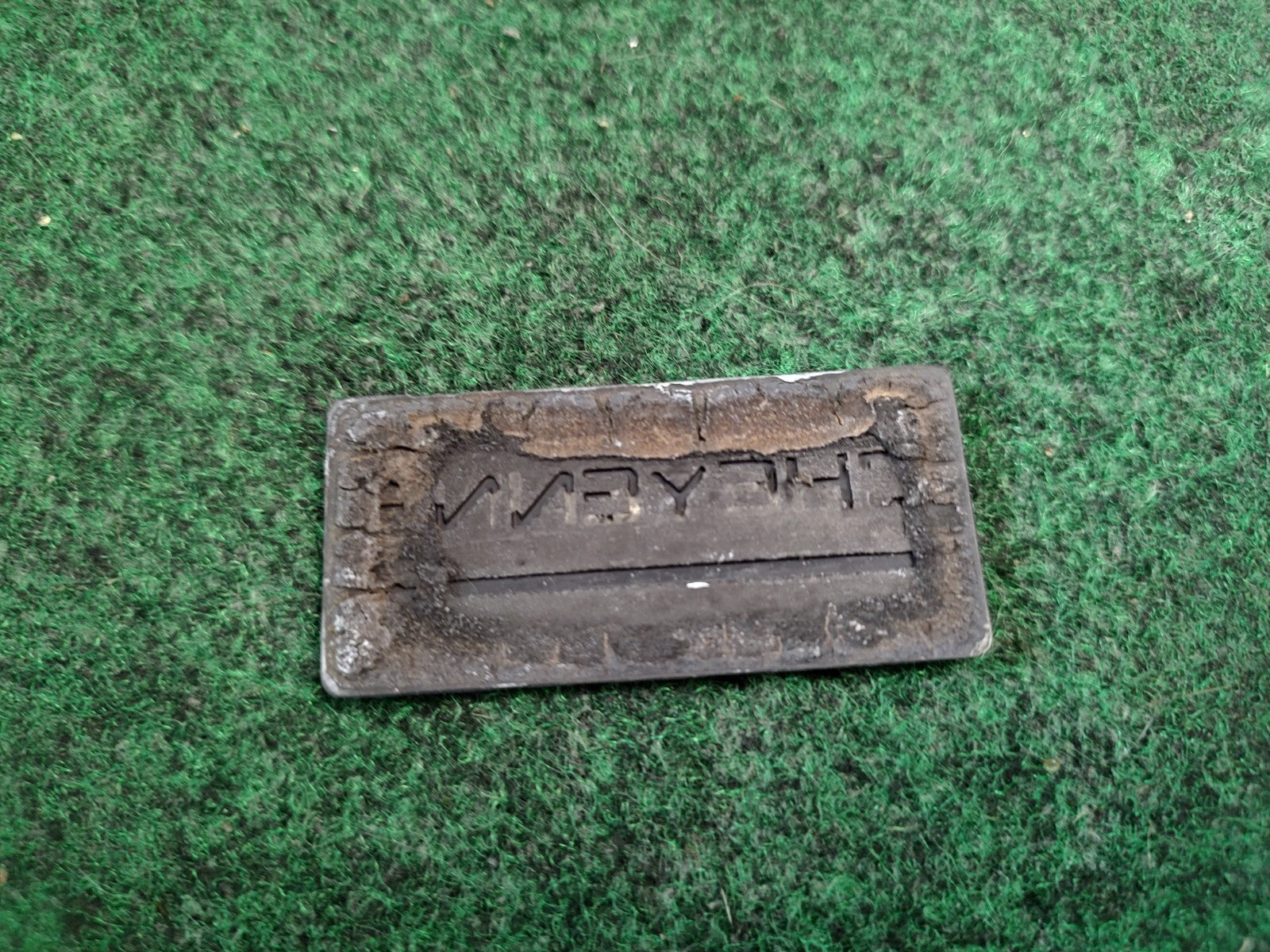 1988-1994 CHEVROLET CHEYENNE SIDE EMBLEM LOGO BADGE SYMBOL SIGN OEM 1S5