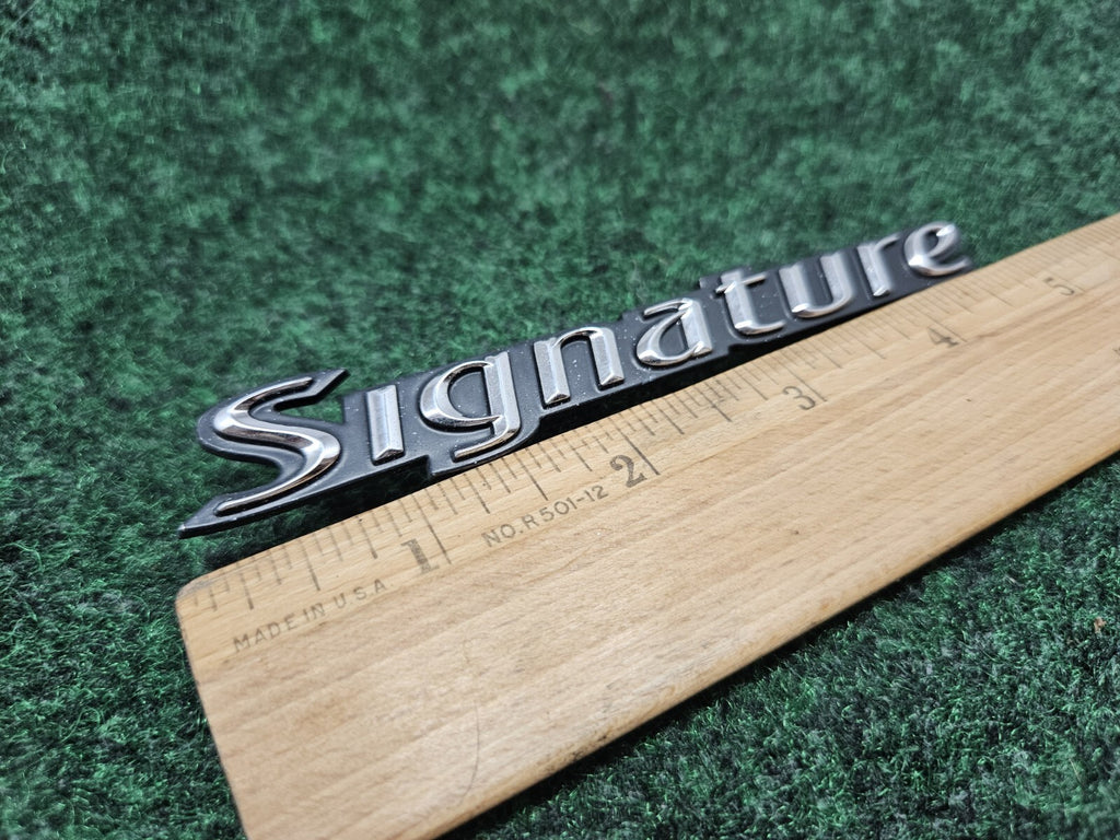 2003-2011 LINCOLN TOWN CAR SIGNATURE SIDE EMBLEM LOGO BADGE SIGN SYMBOL GL1