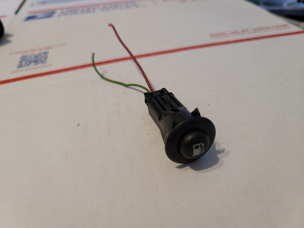 2011-2013 GRAND CHEROKEE DURANGO FUEL FILLER DOOR SWITCH GAS HATCH SWITCH 1L7