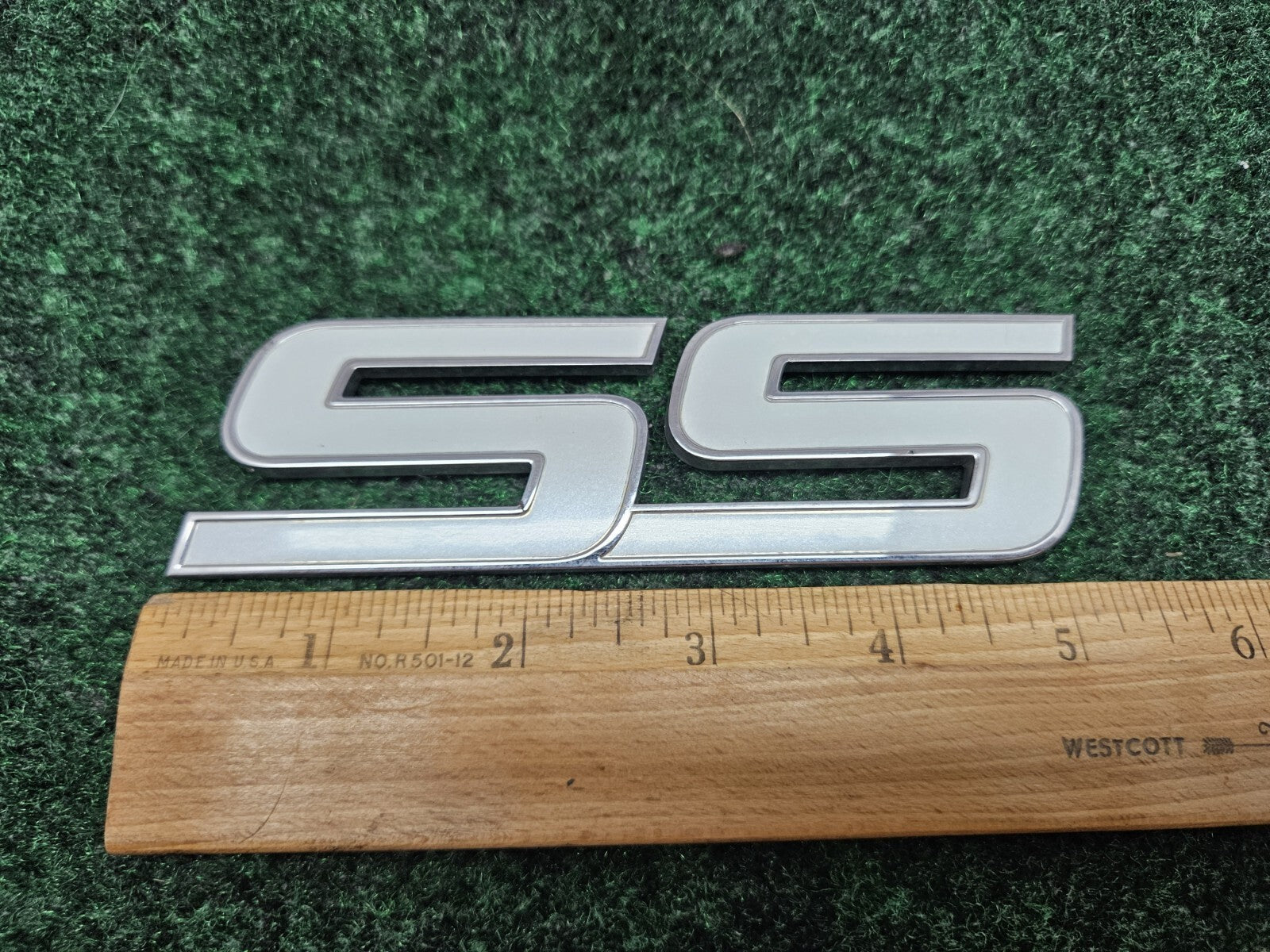 SS CHEVROLET EMBLEM BADGE NAMEPLATE GM Logo Pearle White Chrome GL1